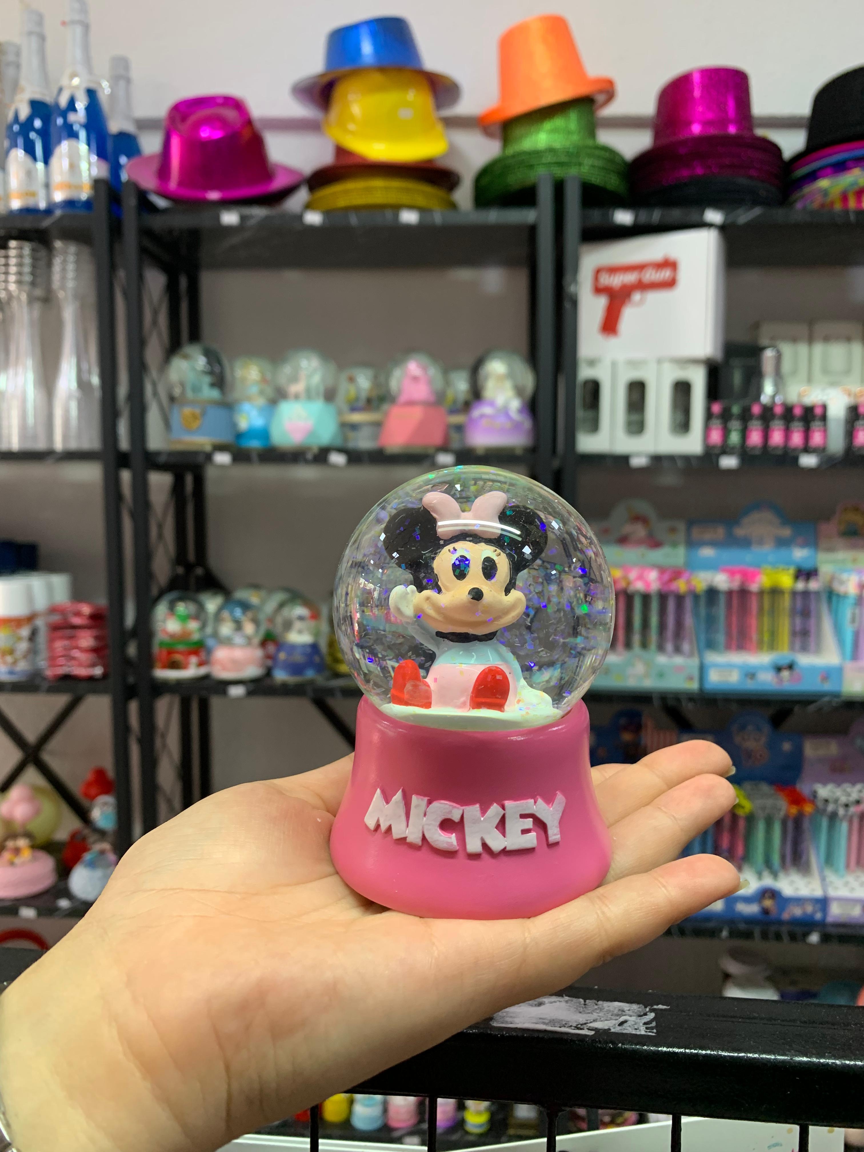 Toptan%20Minnie%20Mouse%20Orta%20Boy%20Işıklı%20Kar%20Küresi