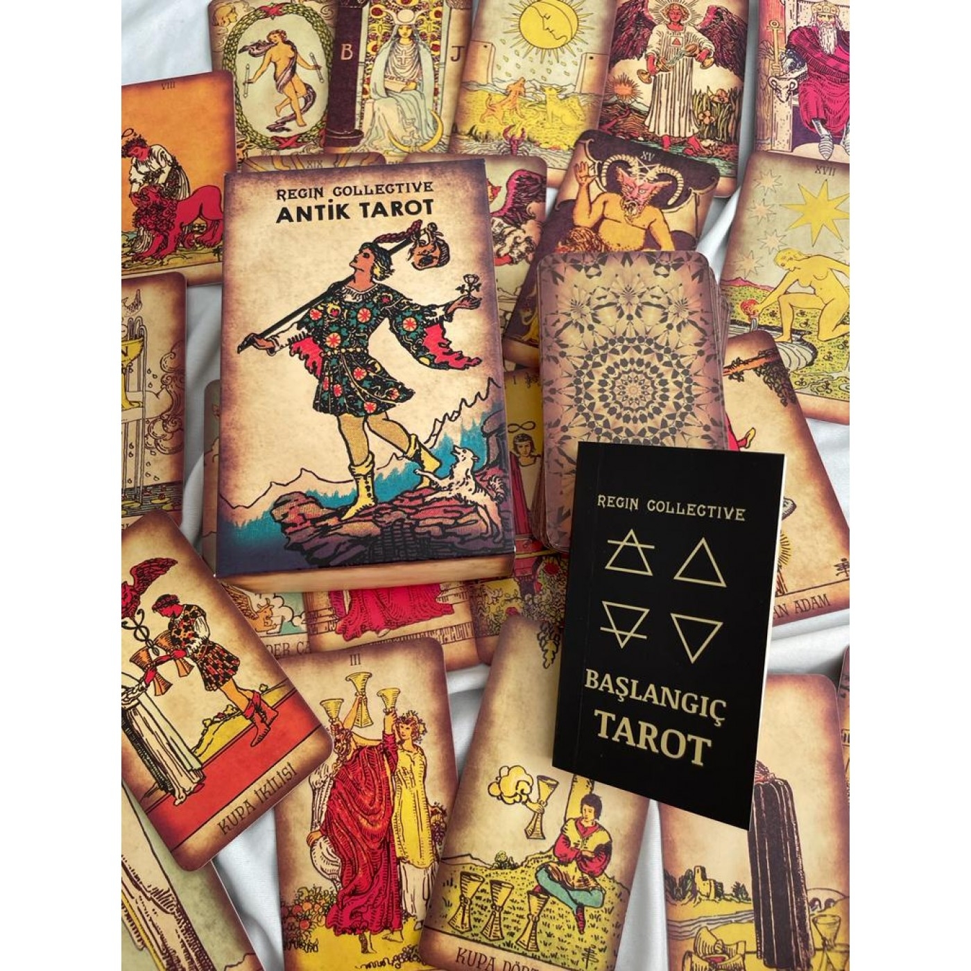 Toptan%20Antik%20Tarot%2078%20Kart%20ve%20Başlangıç%20Tarot%20Kitabı