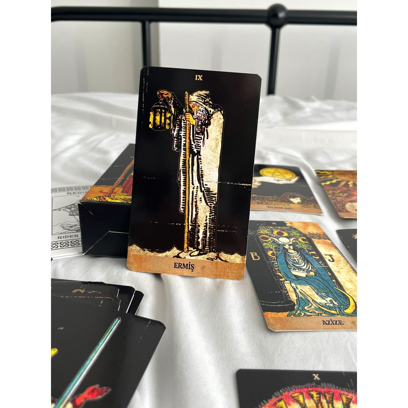 Toptan%20Black%20Vintage%20Tarot%20Destesi