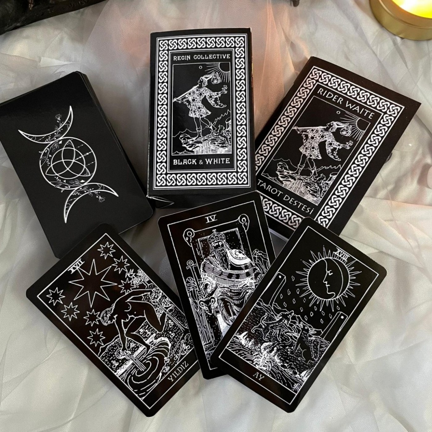 Toptan%20Black&White%20Tarot%20Destesi%2078%20Kartlı